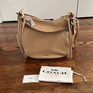 Coach Sutton Hobo In Pebble leather